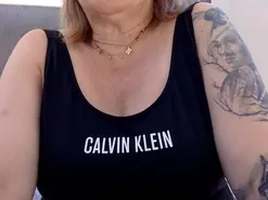 Amateur Live Sex Cam of ona_sexx69