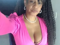 Amateur Free Live Porn of yely_xxx