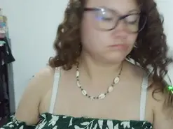 Curly_greeneyed from amateur