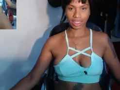 Amateur Free Porn Cam of hotcaliente_19