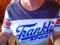 Amateur Live Sex Cam of HellouKitty