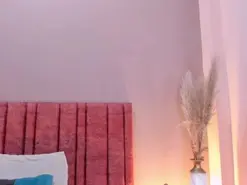 Amateur Nude Webcam of EmilyWatson