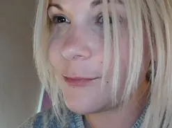Amateur Nude Webcam of Hottye