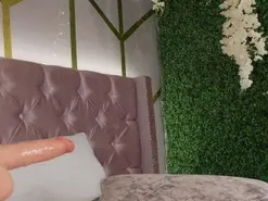Amateur Sex Chat of Aurora_cruz