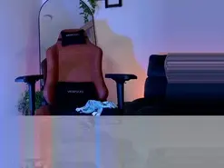 Amateur Free Porn Cam of LisaMonroe
