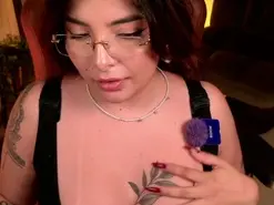 Amateur Nude Webcam of LisaMonroe
