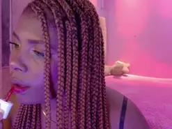 Amateur Free Live Porn of LoveQueen2