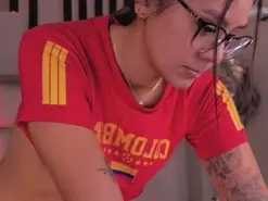 Amateur Free Porn Cam of AllyJensen