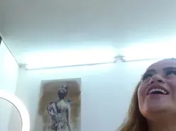 Amateur Sex Chat of mature_magenta