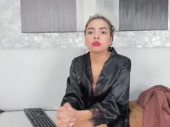 Amateur Live Sex Cam of Lucia_janne