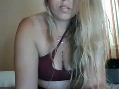 Amateur Live Sex of Emilyvuxa