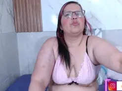 Amateur Free Porn Cam of kiara_scott