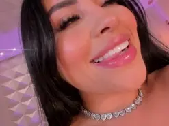 Amateur Free Live Porn of MiaRoberts1