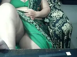 Amateur Live Porn of indianbhabi40