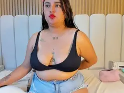 Amateur Live Sex Cam of MiaDixon69_