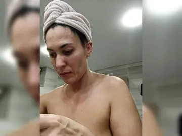 Bongacams Watch Live Sex Cams of Marina4Love