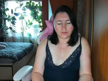 Bongacams Watch Live Sex Cams of Lola18111