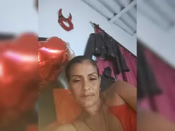 Bongacams Sex Cam of flacapaola11