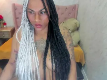 Bongacams Live Sex Cam of ParisHazel