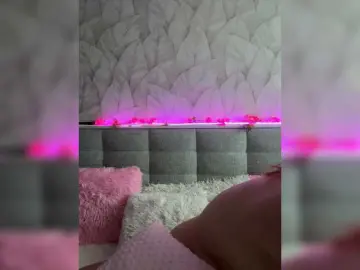 Bongacams Live Porn of MiaLiaHot