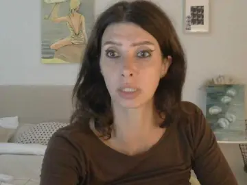 Bongacams Live Sex Cam of RoxySkyBlue