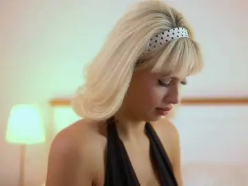 Bongacams Best live sex cam show of AdelineKing