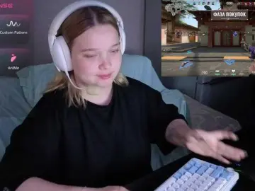 Bongacams Adult Webcam of AlinaAdams