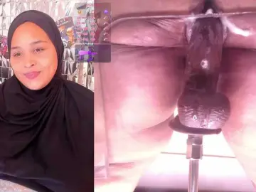 Bongacams Watch Live Sex Cams of BBWHijab