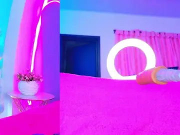 NathaxaLeans from bongacams
