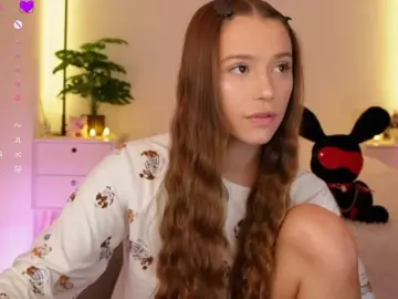 Bongacams Adult Video Chat of MaybeBabeTV