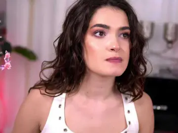 Bongacams Free Porn Cam of SweetAuraaa
