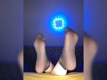 Bongacams Live Porn of Kira-Feet