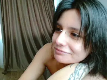 Bongacams Sex Chat of TheSluttyFox