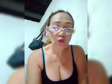 Bongacams Free Live Porn of cherrywhite03