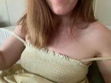 Bongacams Free Live Porn of REDHEADROSIE