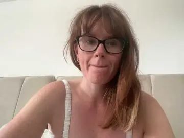 Bongacams Best live sex cam show of REDHEADROSIE
