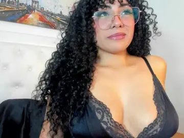 Bongacams Sex Cam of rouse-sexy-hotxx77
