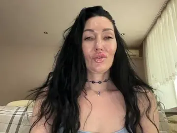 Bongacams Sex Chat of KorolevaQween000