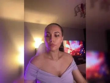Bongacams Free Porn Cam of QWEENII