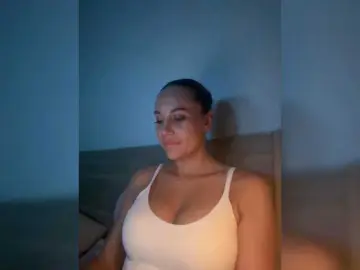 Bongacams Live Porn of QWEENII