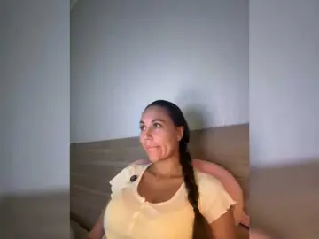 Bongacams Sex Chat of QWEENII