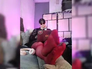 Bongacams Live Sex Cam of monicaangels