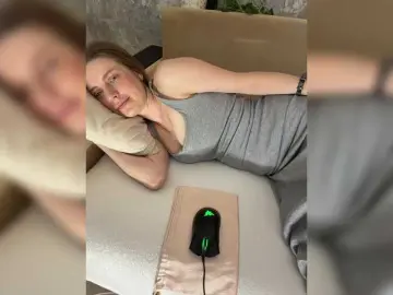 Bongacams Free Live Porn of Incredible123