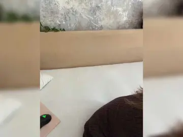 Bongacams Watch Live Sex Cams of Incredible123
