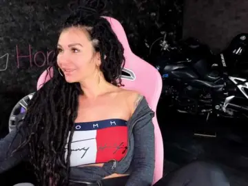 Bongacams Live Sex of -BABAYAGA-