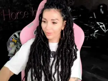 Bongacams Free Live Porn of -BABAYAGA-