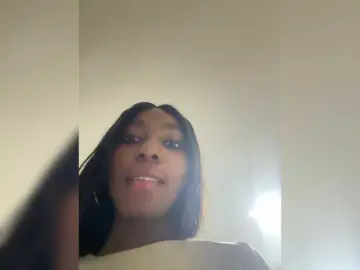 Anaisbeily from bongacams