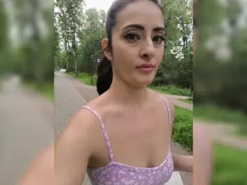 Bongacams Adult Webcam of CrazyPussy07