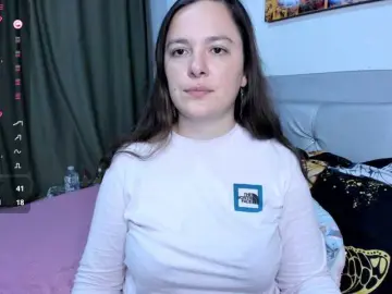Bongacams Watch Live Sex Cams of angelaagomez
