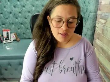 Bongacams Sex Cam of SaraThonson